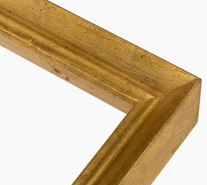 226.010 cadre en bois à la feuille d'or. mesure de profil 42x26 mm Lombarda cornici S.n.c.