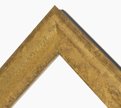 Cadre d'or en bois sur mesure 345.7601