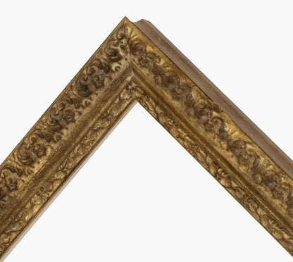 Cadre d'or en bois sur mesure 495.230
