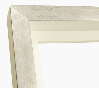 605.7997 cadre en bois blanc et argent mesure de profil 60x55 mm Lombarda cornici S.n.c.